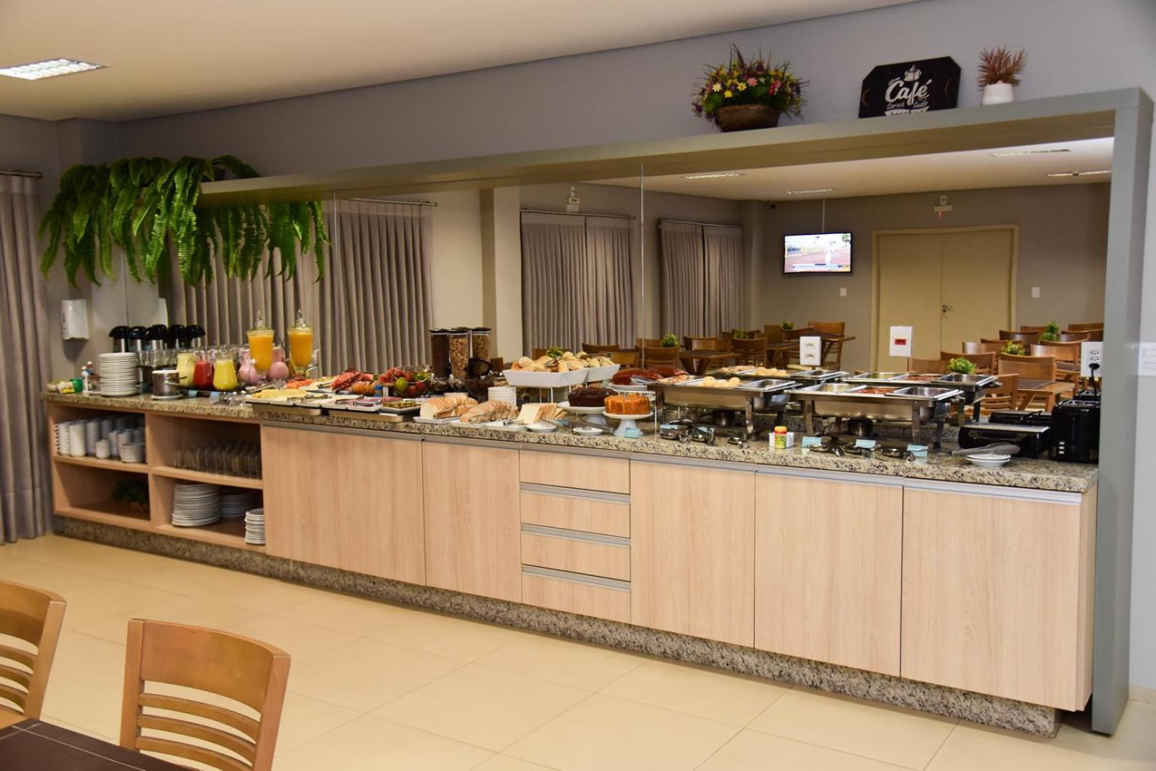 Hotel Plaza Garden Cascavel  Eksteriør bilde
